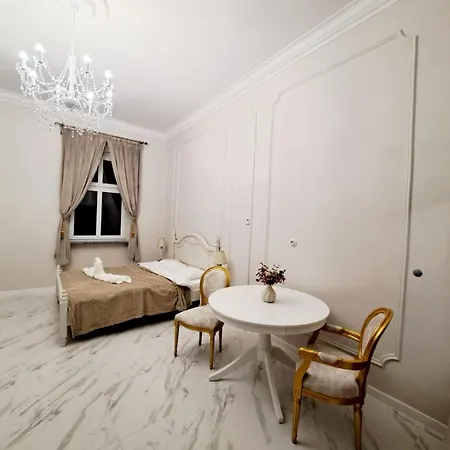 Διαμέρισμα Poznaj Mickiewicza 1 *